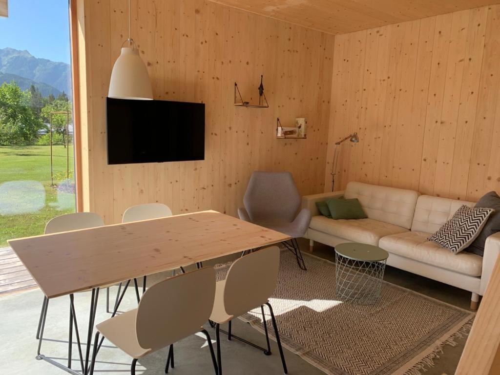 Modern & Homely Nature-Apartemt รัมเซา อัม ดาคชไตน์ ภายนอก รูปภาพ